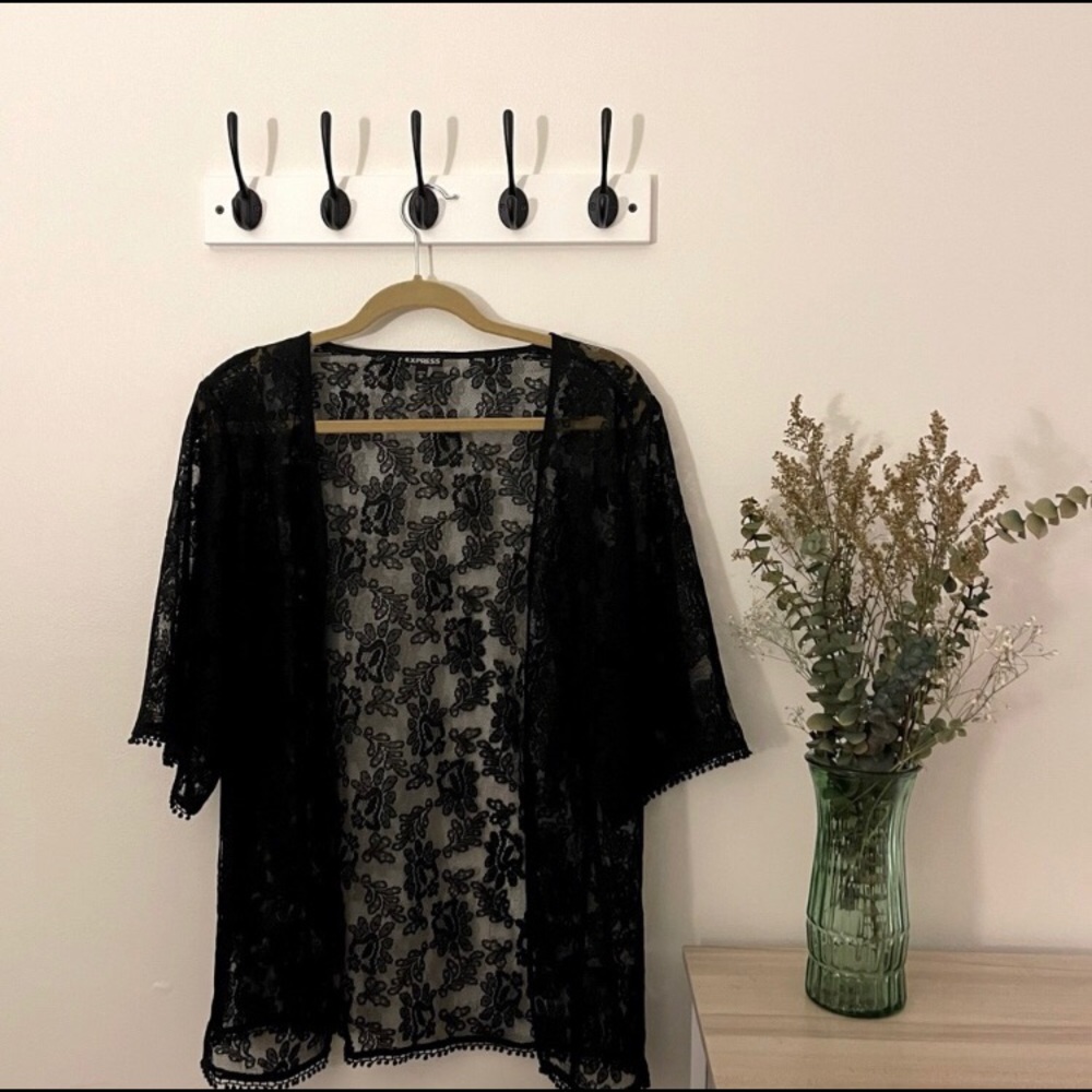 Express Black Lace Kimono